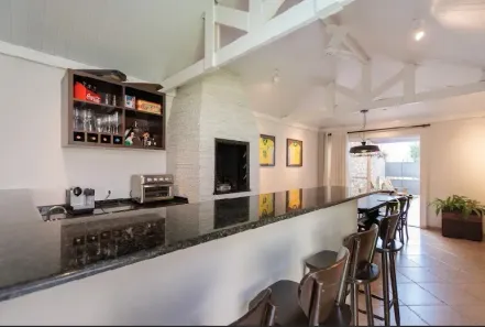 Casa de Condomínio com 5 Quartos à venda, 261m² no Butiatuvinha, Curitiba