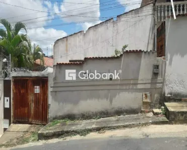 Lote/Terreno à venda, 600m² no Vila Guilhermina, Montes Claros