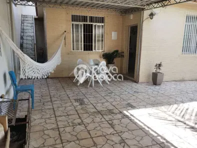 Casa com 2 Quartos à venda, 215m² no Penha Circular, Rio de Janeiro