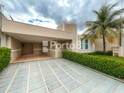 Casa de Condomínio com 3 Quartos para venda ou aluguel, 250m² no Residencial Marcia, São José do Rio Preto