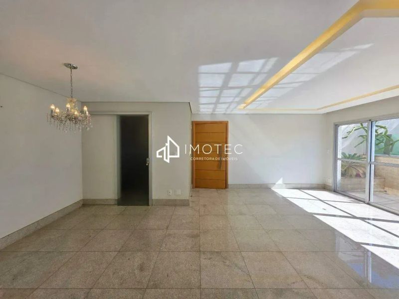 Apartamento com 4 quartos — Santo Antônio, Belo Horizonte