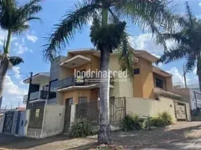 Casa com 3 Quartos à venda, 140m² no Jardim Menegazzo, Apucarana