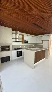 Casa de Condomínio com 4 Quartos para alugar, 295m² no Residencial Goiânia Golfe Clube, Goiânia