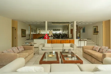 Casa com 4 Quartos à venda, 700m² no Jardim Guedala, São Paulo