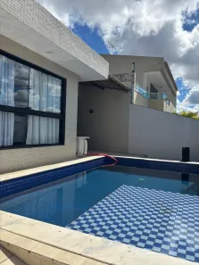 Casa com 4 Quartos para alugar, 200m² no Indianópolis, Caruaru