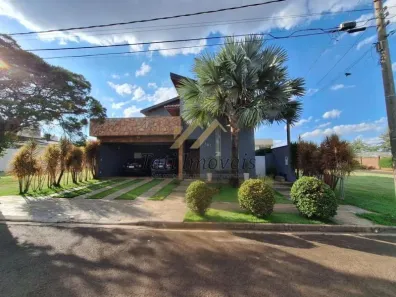 Casa de Condomínio com 4 Quartos para alugar, 268m² no Condomínio Residencial Montreal, São Carlos