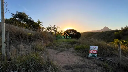 Lote/Terreno à venda, 244m² no Comunidade Urbana de Amarelos, Guarapari