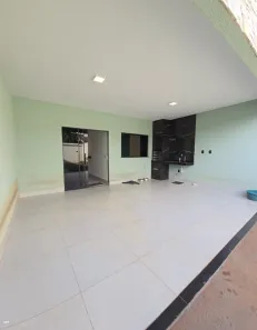 Casa com 3 Quartos para alugar, 180m² no Industrial Santo Antônio, Aparecida de Goiânia