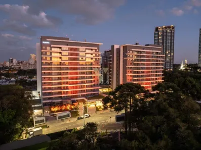 Apartamento com 3 Quartos à venda, 193m² no Orleans, Curitiba