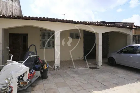Casa com 3 Quartos à venda, 139m² no Sapiranga-Coité, Fortaleza