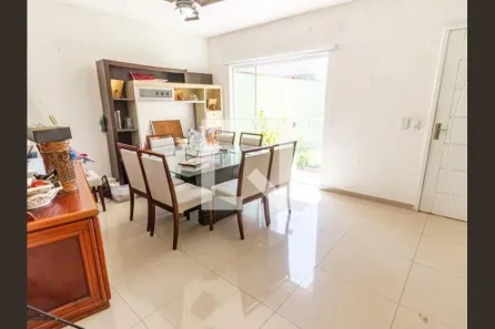 Casa com 4 Quartos à venda, 217m² no Vila Bertioga, São Paulo