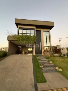 Casa de Condomínio com 3 Quartos à venda, 196m² no Jardins Capri, Senador Canedo