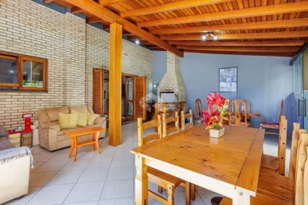 Casa com 3 Quartos à venda, 240m² no Jardim Sabará, Porto Alegre