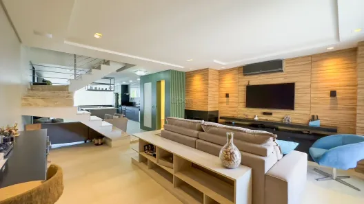 Casa com 3 Quartos à venda, 315m² no Chácara das Pedras, Porto Alegre