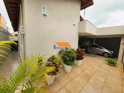 Casa com 3 Quartos à venda, 166m² no Renascença, Belo Horizonte