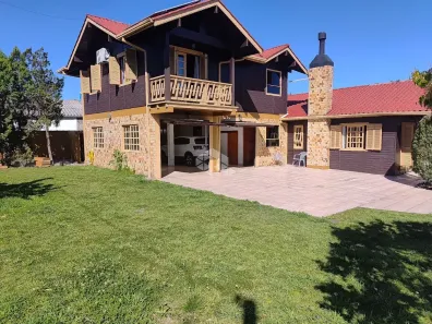 Casa com 3 Quartos à venda, 217m² no Eugênio Ferreira, Canela