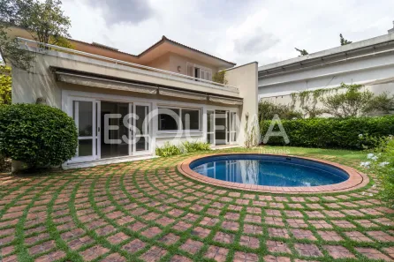 Casa com 4 Quartos à venda, 480m² no Jardim Everest, São Paulo