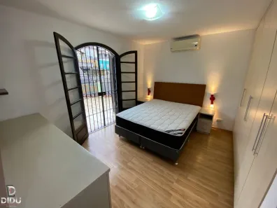 Casa com 3 Quartos à venda, 200m² no Parque Jabaquara, São Paulo