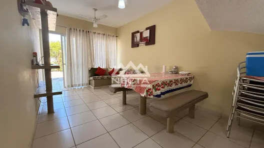 Sobrado com 2 Quartos à venda, 86m² no Jardim Britânia, Caraguatatuba