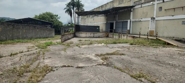 Galpão/Depósito/Armazém para alugar, 4000m² no Vila Menck, Osasco
