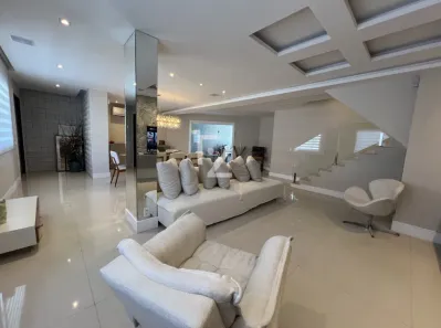 Casa de Condomínio com 3 Quartos à venda, 400m² no Taquara, Rio de Janeiro