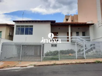 Casa com 5 Quartos à venda, 269m² no Irmãos Soares, Uberaba
