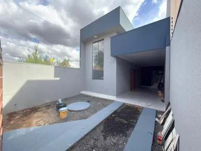 Casa com 3 Quartos à venda, 105m² no São Carlos, Anápolis