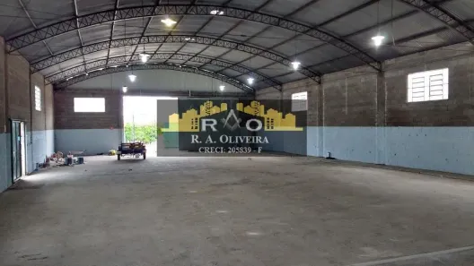 Galpão/Depósito/Armazém para alugar, 700m² no Chácaras Reunidas, São José dos Campos