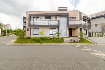 Casa de Condomínio com 4 Quartos à venda, 354m² no São Braz, Curitiba