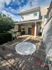 Casa de Condomínio com 3 Quartos para alugar, 120m² no Vila Jair, Valinhos