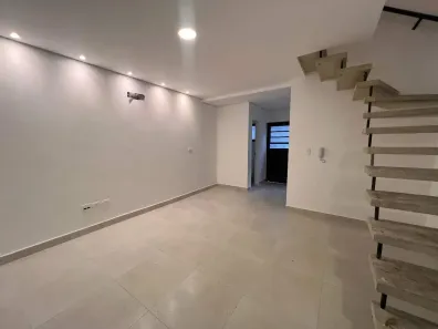 Sobrado com 3 Quartos à venda, 79m² no Japuí, São Vicente