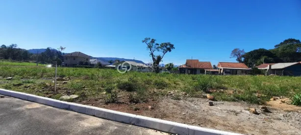 Lote/Terreno à venda, 360m² no Várzea Grande, Gramado