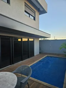 Sobrado com 3 Quartos à venda, 261m² no Jardins Capri, Senador Canedo