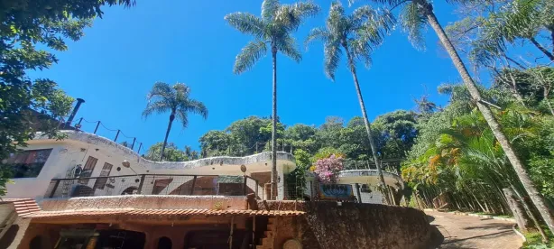 Casa de Condomínio com 3 Quartos para alugar, 173m² no Caraguatá, Mairiporã