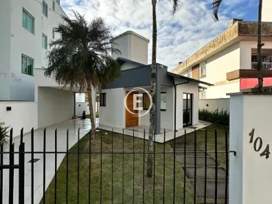 Casa com 3 Quartos à venda, 150m² no Pagani, Palhoça