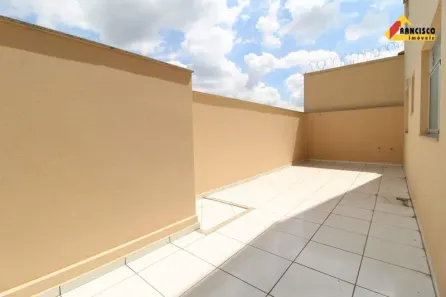 Apartamento com 2 Quartos para alugar, 77m² no São José, Divinópolis