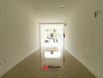 Sala Comercial para alugar, 58m² no Nações, Balneário Camboriú