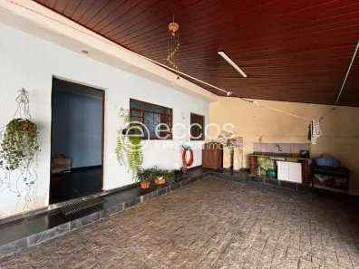 Casa com 2 Quartos à venda, 201m² no Jardim Simus, Sorocaba