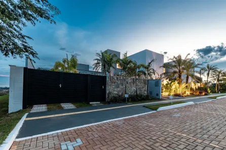 Casa de Condomínio com 3 Quartos à venda, 100m² no Jardins Berlim, Senador Canedo