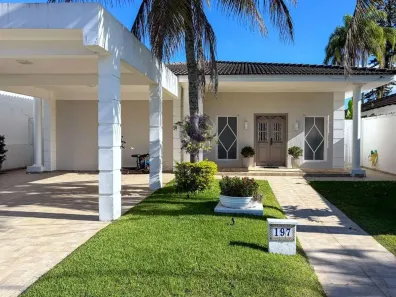 Casa de Condomínio com 5 Quartos para alugar, 380m² no Jardim Acapulco, Guarujá