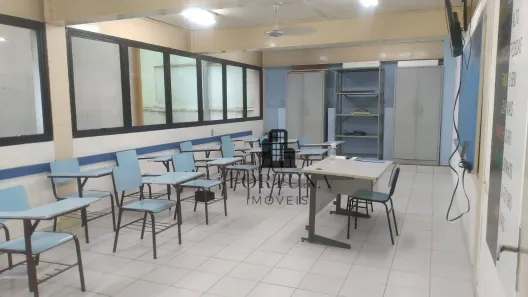 Prédio Comercial para alugar, 1400m² no Vila Gumercindo, São Paulo