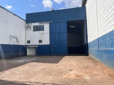 Galpão/Depósito/Armazém para alugar, 190m² no Tibery, Uberlândia