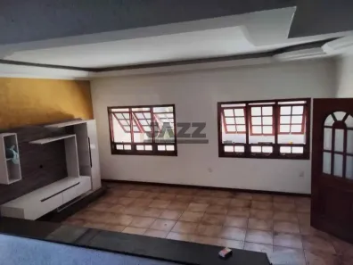 Casa com 3 Quartos à venda, 227m² no Vila Aeroporto, Campinas