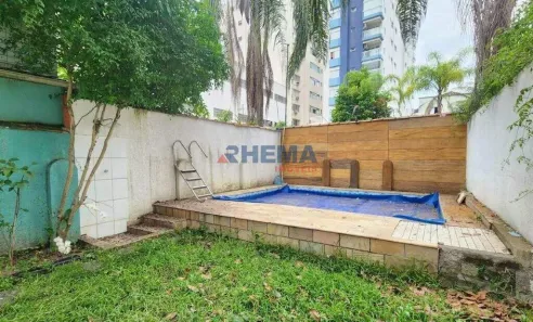 Sobrado com 3 Quartos à venda, 198m² no Aparecida, Santos