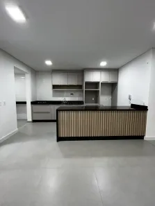 Apartamento com 3 Quartos para alugar, 120m² no Zona 03, Maringá