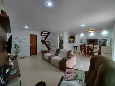 Sobrado com 4 Quartos à venda, 315m² no Vargem Pequena, Rio de Janeiro