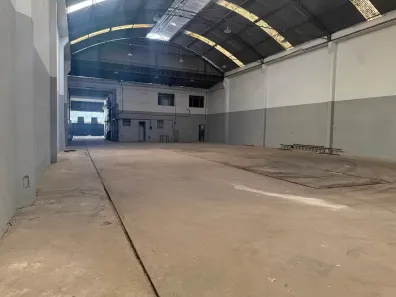 Galpão/Depósito/Armazém para alugar, 800m² no Bonsucesso, Rio de Janeiro