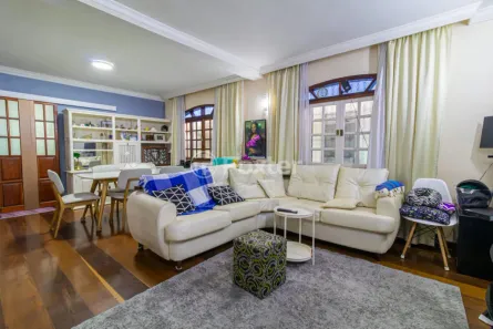 Casa com 3 Quartos à venda, 144m² no Cidade São Francisco, São Paulo