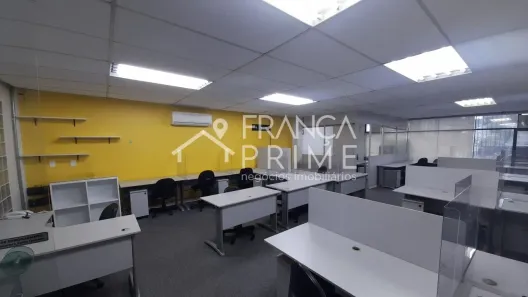 Prédio Comercial para alugar, 180m² no Pinheiros, São Paulo