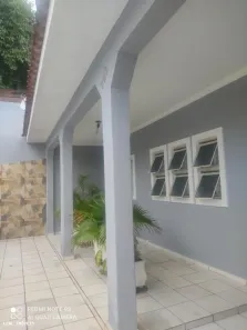 Casa com 2 Quartos para alugar, 106m² no Centro, Presidente Prudente